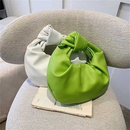 Chic Shoulder Bags Womens Designer Handbags Tote Bag Autumn Fashionable Handbag High End Unique Design Folded Cloud 240311