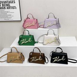 Chic Shoulder Bags Letter Contrasting Color Designer Handbag For Womens Bag Trendy Internet Celebrity Shoulder Bag Texture Crossbody Handbags Tote 240311