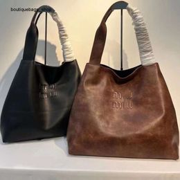Cross-border Wholesale Fashion Brand Handbags Baobao Womens New Junior High Capacity Tote Bag Tidal One Shoulder Handheld Oblique Cross Underarm Commuter