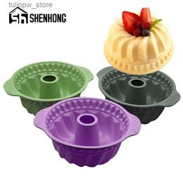 Baking Moulds SHENHONG 9 Inch Savarin Chiffon Cake Moulds Kitchen Baking Tools Wave Pattern Chimney Silicone Moulds Handmade Bread Bakeware L240319