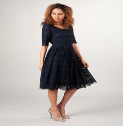 2019 Casual Navy Blue Lace Short Modest Bridesmaid Dresses With Short Sleeves Aline Knee Length Vintage Wedding Party Dress6715694