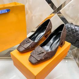 Kadın ayakkabıları için moda platform pompaları sallamak CD süper yüksek topuklu toka kayış lüks tasarımcı Mary Jane ayakkabı kadın goth kalın topuklu parti sandalet bayanlar 3.7 02