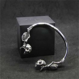 Bangle Dead Walking Skeleton 316L Stainless Steel Motorcycle Style Bracelet Punk Style Bracelet 240319