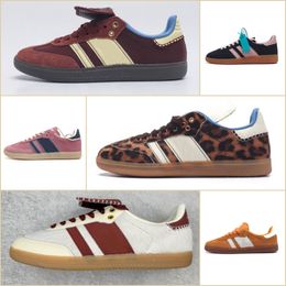 2024 sapatos de grife prata leopardo impressão vintage pônei tonal creme branco núcleo antiderrapante homens mulheres sapatos esportivos tênis casuais sapatos de marca tamanho 36-45