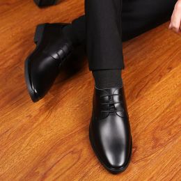 Boots Mazefeng Retro Bullock Design Men Business Formal Shoes Classic Pointed Toe Leather Shoes Men Oxford Dress Shoes Big Size 3844