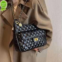 Source Factory High Quality Package Lingge Embroidered Thread Small Bag for Womens 2024 Autumnwinter New Popular Versatile Chain Crossbody Single Shoulder B