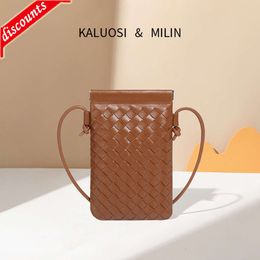 Store High Quality Design Bag Autumn New Woven Phone Small and Unique Texture Mini Shoulder Casual Fashion Versatile Crossbody