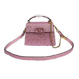 Shop design handbag wholesale retail 2024 New Diamond Hot Rolled Handheld Flip Cap Fashion Trendy Shoulder Diagonal Straddle Womens Bag Small