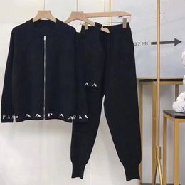 Designer High Quality Knitted Sportswear Three-Piece Fashion Letter Logo Zipper Long Sleeve Cardigan + Knitted Tracksuit Pants + Knitted Vest