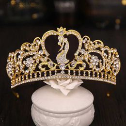 Tiaras Brides crown simple crown wedding handmade hair ornament gold hair hoop Rhinestone Crystal headdress brides headdress Y240319