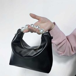 Chic Shoulder Bags Women Designer Handbags Tote Bag Womens Fashion Small Versatile Pearl Handheld Chain One Crossbody Bags 240311