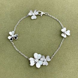 Fanjia Same Style Clover Five Flower Bracelet Light Niche Design High Level Exquisite Hand Ornaments Bracelet ame tyle