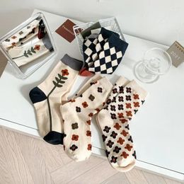 Women Socks Diamond-Shaped Lattice Winter Autumn Japanese Korean Version Of The School Style Sweet Girls Mid-Tube