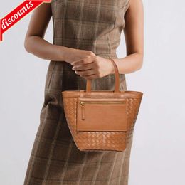 Store High Quality Design Bag Small Handmade Woven Handbag for Summer New Large Capacity Support Fashionable Texture Versatile Single Shoulder Crossbody