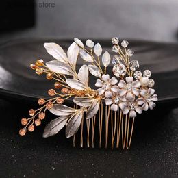 Tiaras AiliBride Gold Flower Crystal Bridal Hair Combs Wedding Hair Accessories Women Headpiece Bride Hair ornaments Hair Jewellery Y240319