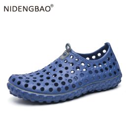 Shoes Summer Water Shoes men Upstream Aqua Shoes Beach Sandals Quick Dry River Sea Slippers Hollow Design Diving Swimming shoes