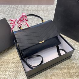 Womens Vintage Top Handle Briefcase Chevron Quilted Bags Turn Lock Adjustable Strap Crossbody Shoulder Multi Pochette Luxury Designer Handbags Black White 29CM