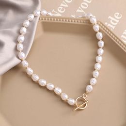 Fashionable Minimalist Versatile Baroque Pearl Pendant Necklace for Men