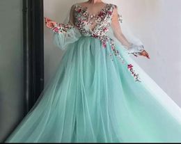 2020 New Pretty Mint Green Floral Embroidery Lace Prom Dresses Puff Full Sleeves Illusion Oneck Aline Party Dress Vestido Format9240971