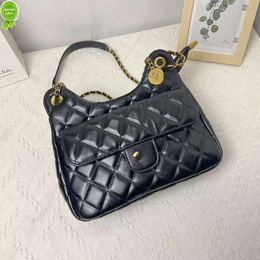 Source Factory High Quality Package New Xiaoxiangfeng Lingge Single Shoulder Bag Fragrant Grandma Chain Crossbody Fashionable and Versatile Emblem Womens
