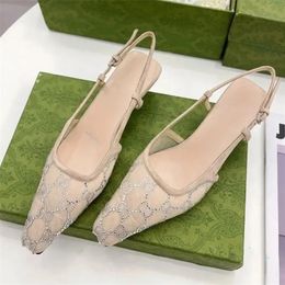 Sandali firmati Scarpe eleganti Pantofole con tacco medio con cinturino Punta quadrata Décolleté con stampa scintillante in cristallo Scarpe con tacco in pelle da sposa per feste