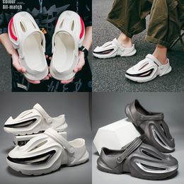 Shark billed hole shoes with a feeling of stepping on Faeces soft soled beach shoes men's height increasing summer shoes breathable sandals GAI SLIPPERS 40-45