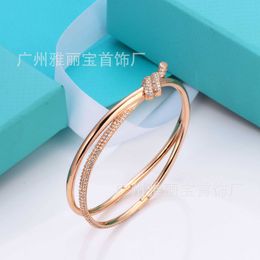 AA Designer Charm Bangle Bracelet TifanT Love Knot Set Diamond Bracelet Plated with 18K True Gold Fashionable Smooth Double Hinged Bracelet XO24