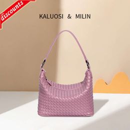 Negozio Borsa dal design di alta qualità Moda estiva intrecciata portatile Grande capacità Ascellare Semplice e leggera da donna di lusso