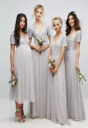 2019 Sparkly Sequins Bridesmaid Dresses V Neck Short Sleeves Silver Wedding Guest Wear Floor Length Vestidos Plus Size Maid Of Hon9741799