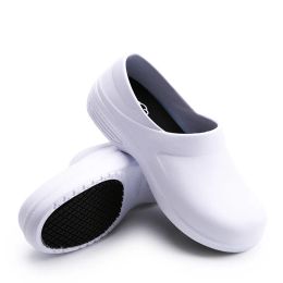 Sandals Men Chef Shoes Male Sandals for Kitchen Workers Super Antiskid Man Non Slip Shoes Cook Shoes Big Size 3547 Surgical Shoes