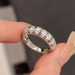 Mediaeval Style Full Circular Arc Arranged Diamond Index Finger Ring