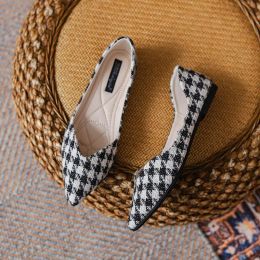 Boots Brown Flats for Women Black Ballet Flats Large Size 43 44 45 46 Pointed Head Checkered Slip on Loafers Women Flat Shoes Casual