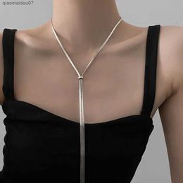 Pendant Necklaces Fashion Metal Long Snake Bone Chain Necklace for Women Hip Hop Silver Colour Pull Sweater Chain Necklace Jewellery 2023 NewL2403L2403