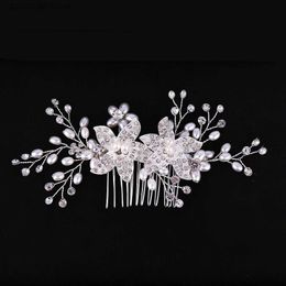 Tiaras Trendy Silver Color Flower Pearl Bridal Hair Combs Wedding Hair Accessories Headpiece Hair ornaments Bride Women Hair Jewelry Y240319