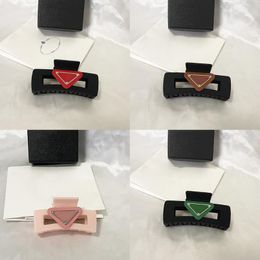 Luxo barrettes designer triângulo feminino p letra de letras