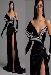 2022 Black Velvet Evening Gowns Sweep Train Off the Shoulder Mermaid Prom Dresses High Slit Pearls Vestidos Formal Celebrity Gowns3895210