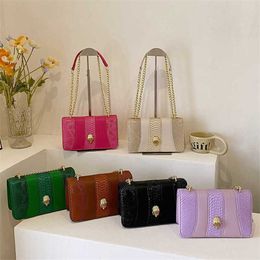 Chic Shoulder Bags Popular designer handbags Single Shoulder tote Chain for Womens Fashion Sense Small Square Versatile 240311