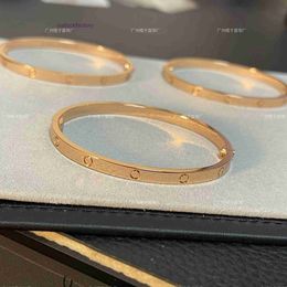 Original 1to1 Cartres Bracelet V-Gold Precision Edition Narrow Thread Drilled LOVE for Women Plated with 18k Rose Gold Eternal Classic O7R3