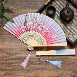 Decorative Figurines Vintage Handmade Folding Fan Chinese Style Flower Pattern Wedding Hand Fans For Women Dance Home Decoration Gift