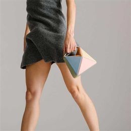 Top Shoulder Bags Niche Design Trendy Fashion Triangle Rhomboid Splicing Folding Bag Womens Bags 240311