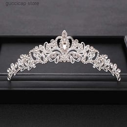 Tiaras Trendy Bridal Crown Tiara Wedding Hair Accessories Silver Color Crystal Princess Crowns Bridal Headpiece Women Hair Jewelry Y240319