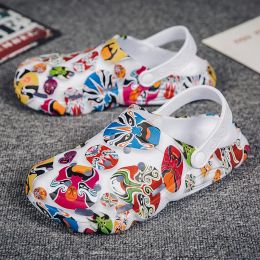 Sandals Fashion Colorful Graffiti Print Men Rubber Clogs Slip On Beach Sandals Men Shoes Casual Outdoor Indoor Slides Men Light Slippers