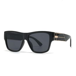 Modern Street Photo Instagram Popular Square Sunglasses Female LH Bracelet