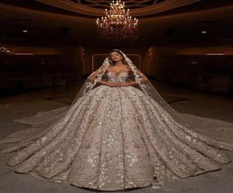 Luxury Lace Beading Ball Gowns Wedding Dresses Sparkly Flower Sequins Sweetheart Dubai Arabic Custom Made Wedding Dress Robes De M3856123