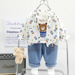 2023 herbst mode kinder kleidung baby cartoon dinosaurier nette set jungen einfarbig Kariertes Hemd jeans drei stück 240314