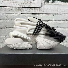 Style Sneakers Mens Sneaker Shoes Top Quality Balmana 2024 23 Space Spacecraft Thick Sole Elevated Casual Men's Women's Couple WU5H