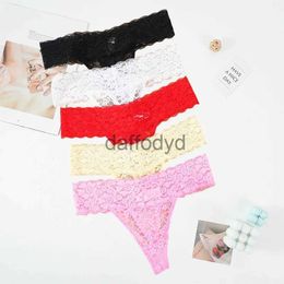 Women's Panties Sexy Lace Panties Female Underwear Thong Floral Lace Women Lingerie Breathable Briefs Low Waist Plus size G-String Transparent 240319