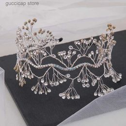 Tiaras New hand woven crystal tree branches Womens fashion hair band Rhinestone jewelry Bridal headwear Silver wedding hair band Y240319