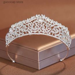 Tiaras Itacazzo Bridal Headwear Silver-Colour Womens Classic Wedding Crown Girl Birthday Tiaras Y240
