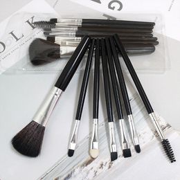 Black Retro 7 Makeup Borstes Powder Blusher Eye Shadow Lip Brush Portable Eyelash Eye Brush Eyebrow Brush Set